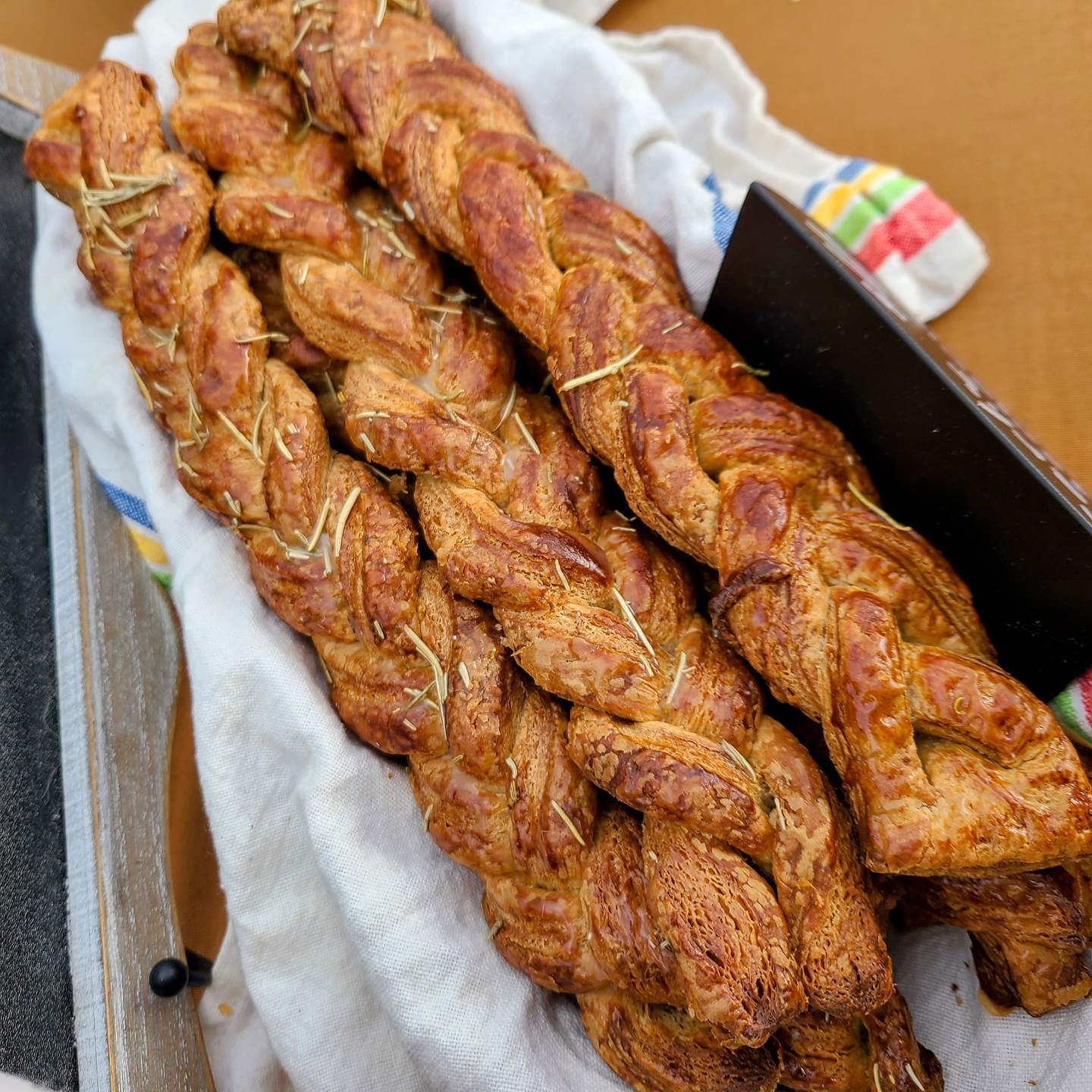 242962237_405142804359661_818293127041016381_n