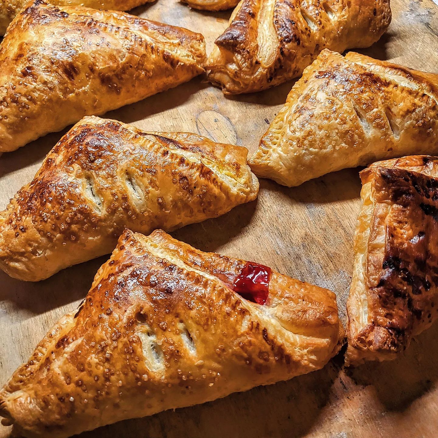 324889736_1332130814211185_4586916812819945881_n